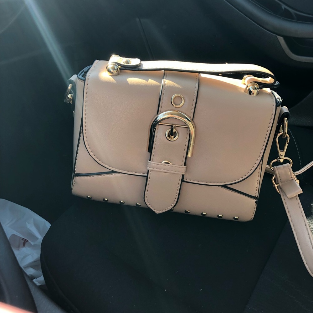 SEE MY OTHER POST TO PURCHASE THIS FABULOUS BAG